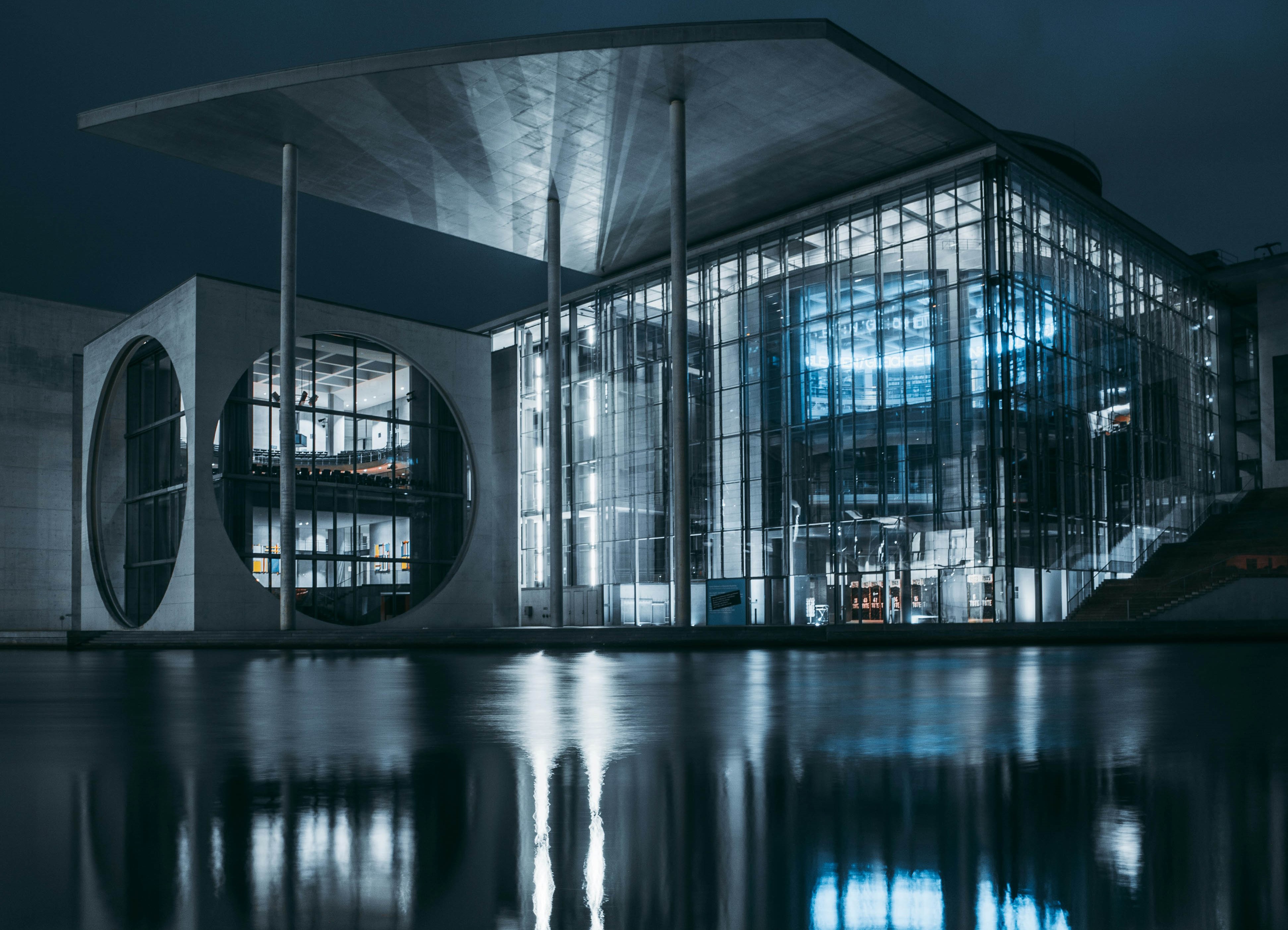 多寶電競-外媒：三星Z TriFold虧本賣機 意在展示技術和市場地位